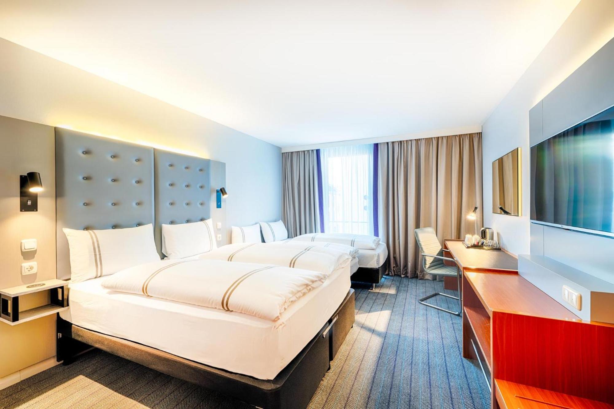 Premier Inn Frankfurt City Europaviertel Франкфурт-на-Майне Экстерьер фото