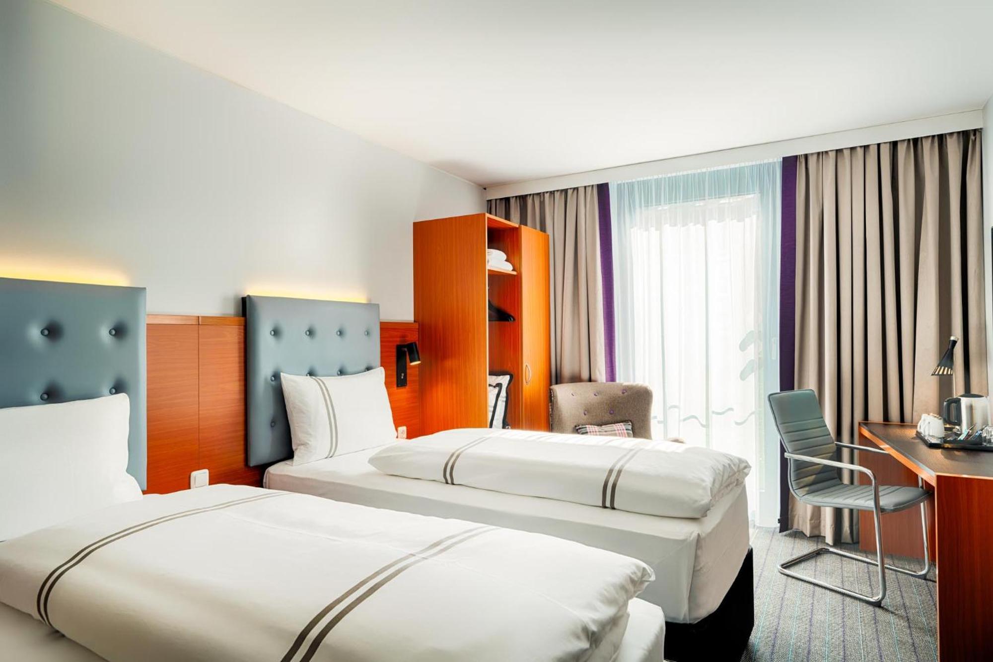 Premier Inn Frankfurt City Europaviertel Франкфурт-на-Майне Экстерьер фото