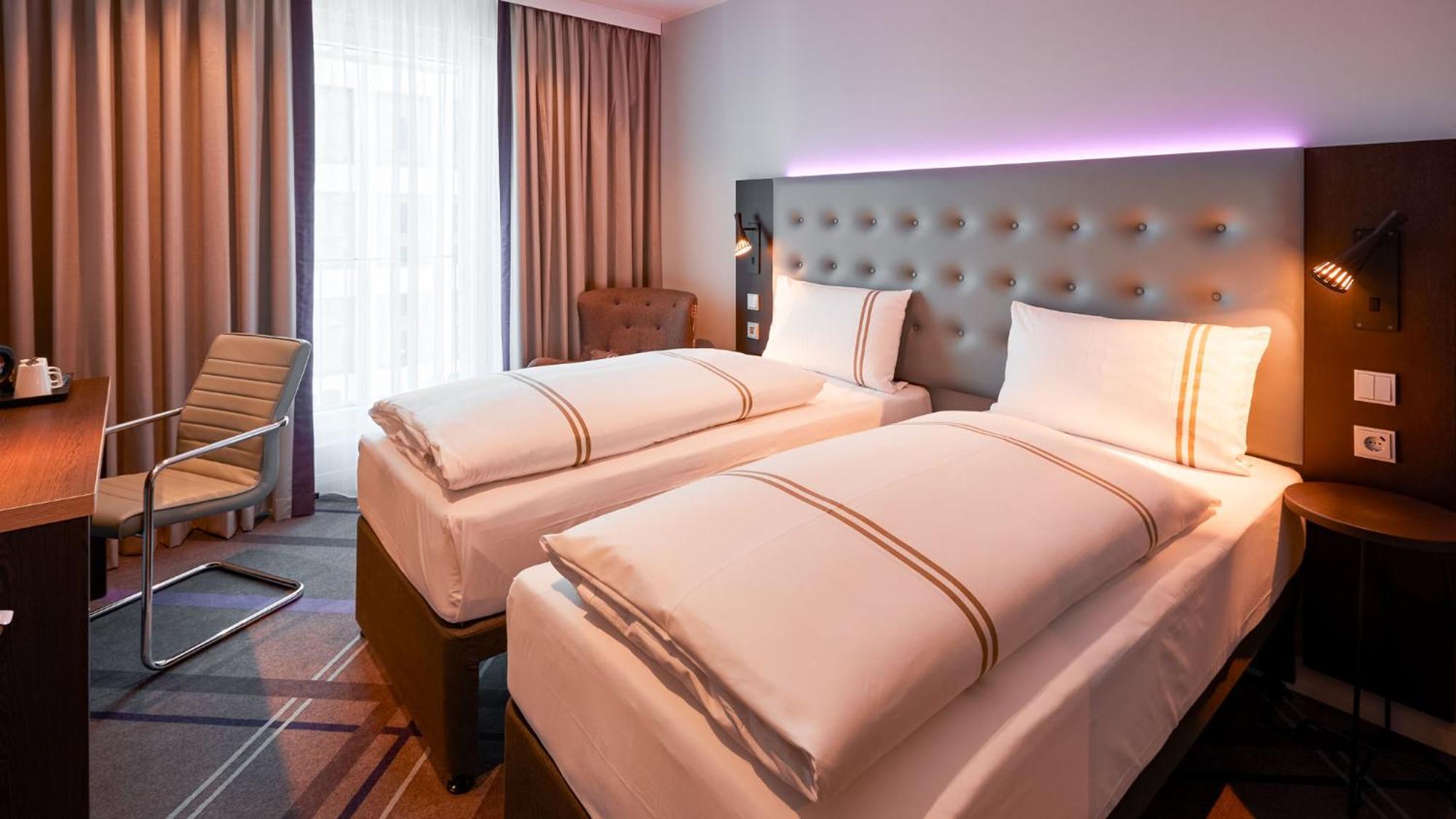 Premier Inn Frankfurt City Europaviertel Франкфурт-на-Майне Экстерьер фото