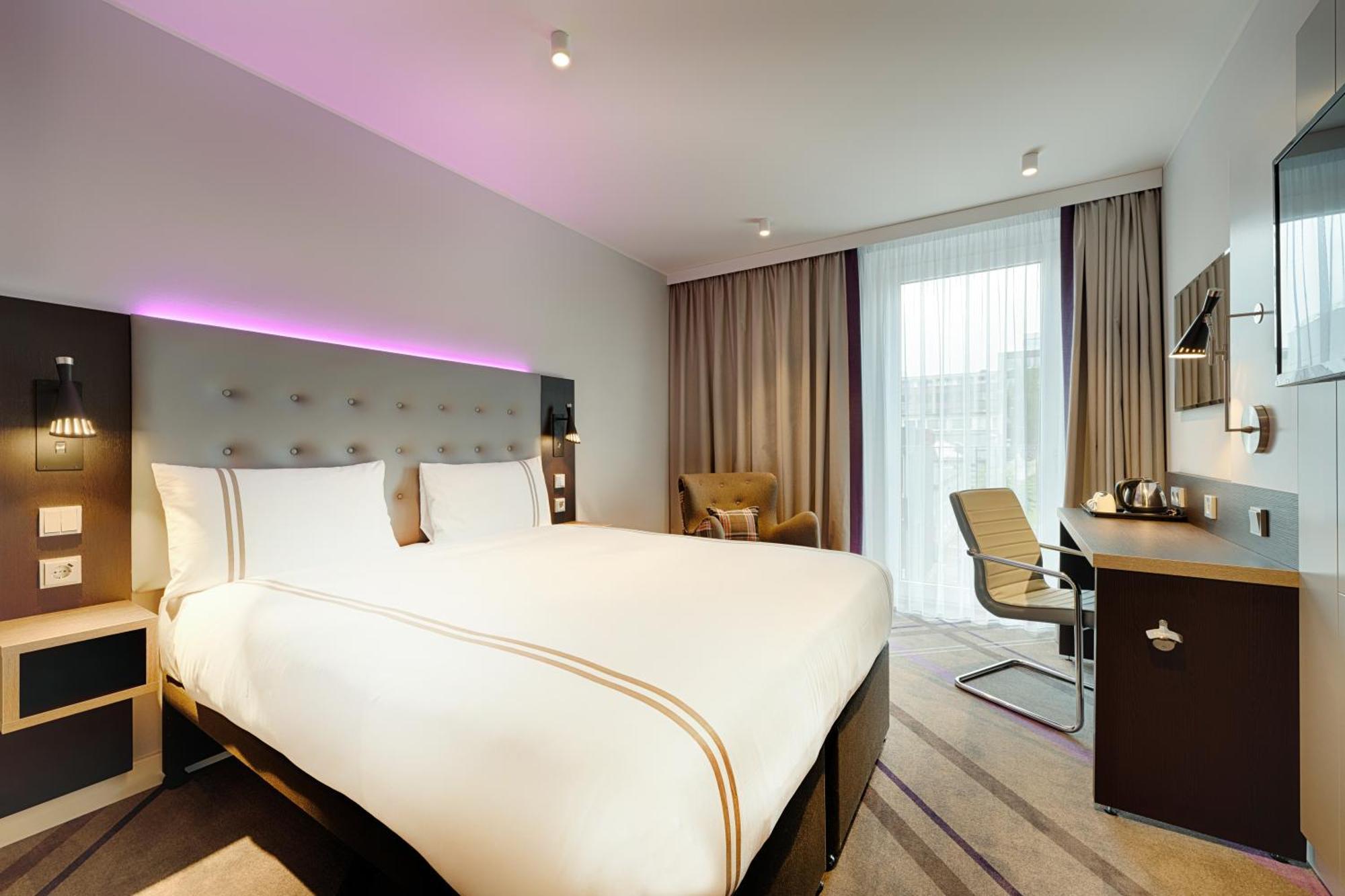 Premier Inn Frankfurt City Europaviertel Франкфурт-на-Майне Экстерьер фото