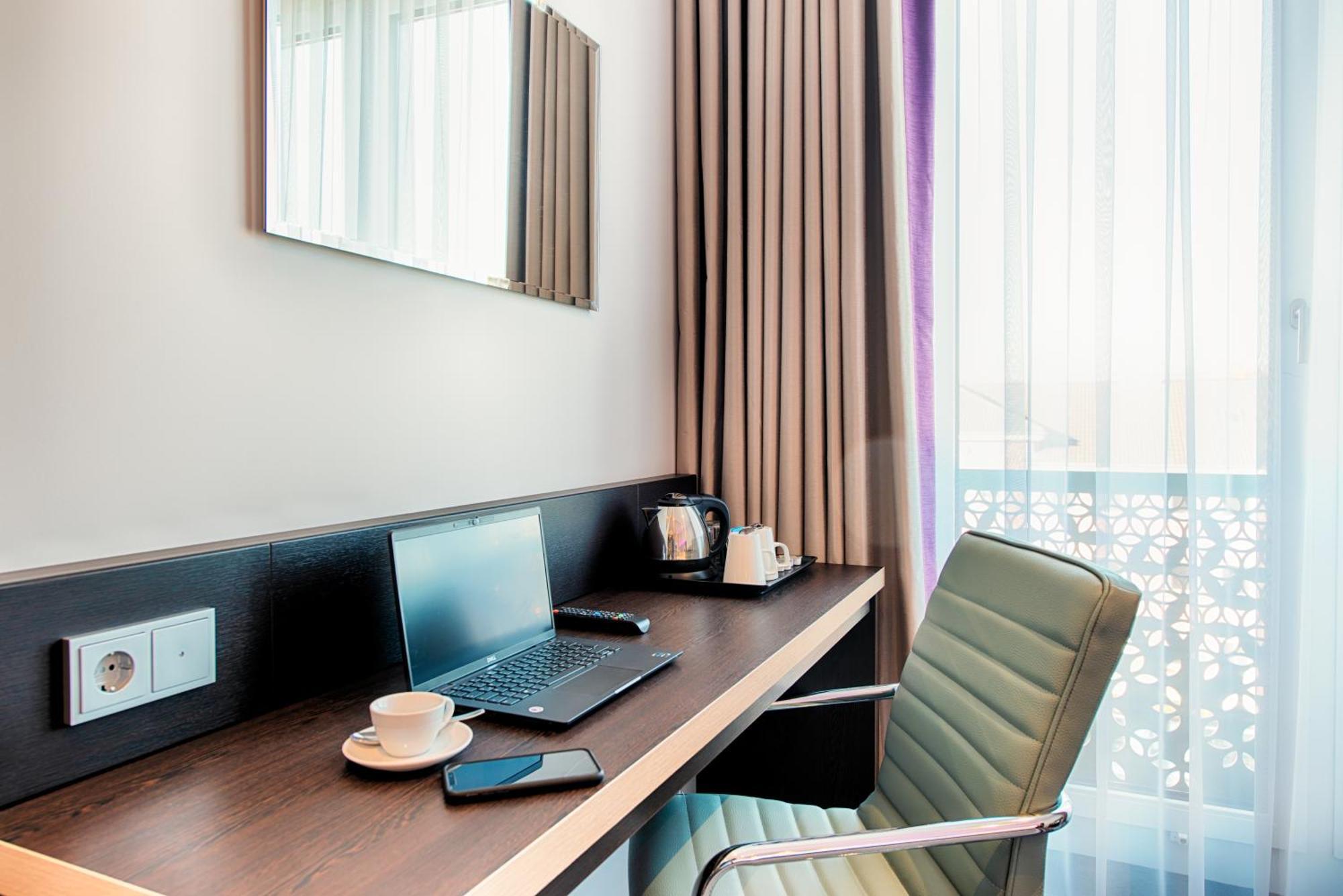 Premier Inn Frankfurt City Europaviertel Франкфурт-на-Майне Экстерьер фото